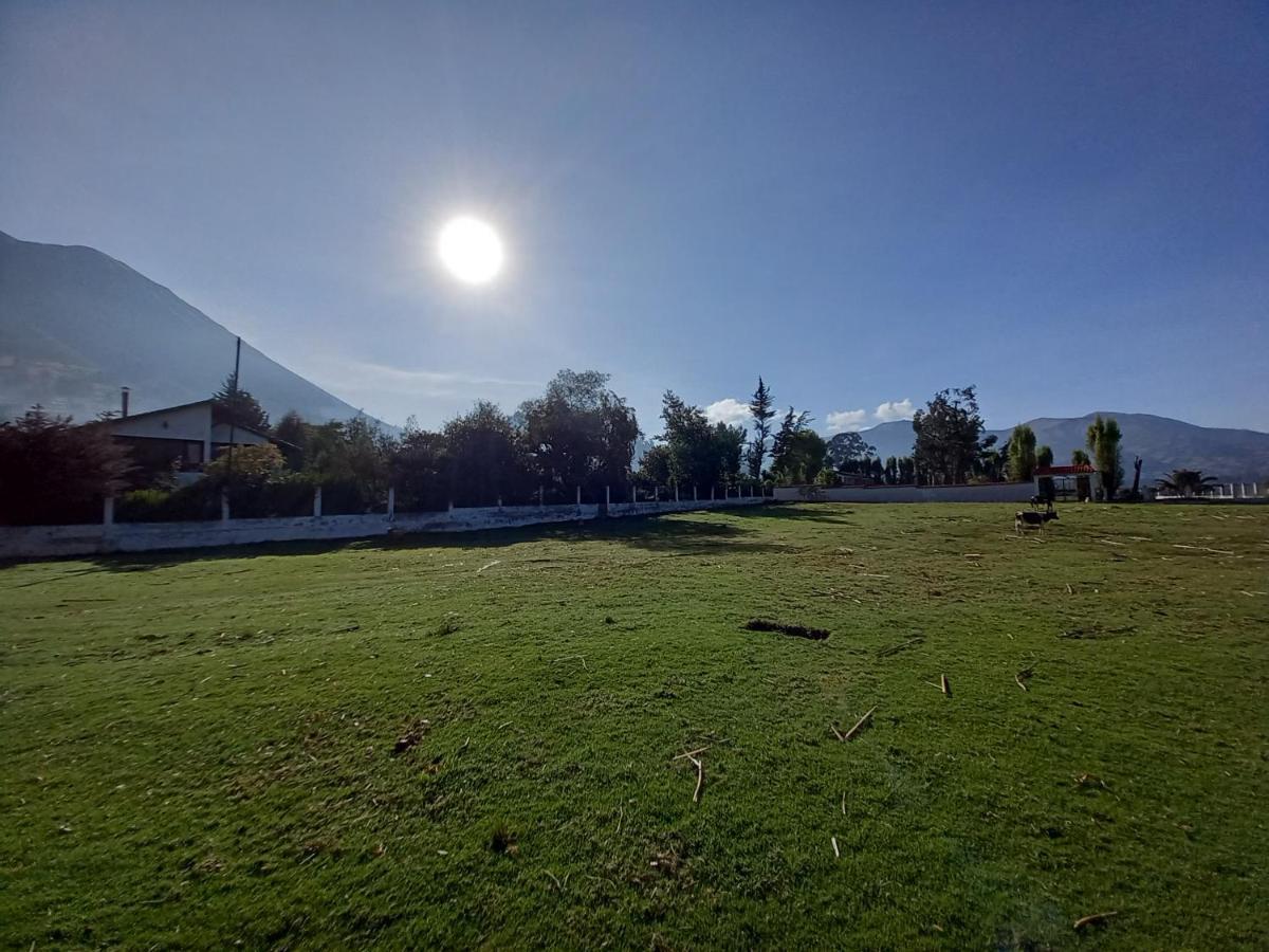 Bonanza Hospedaje Otavalo Esterno foto